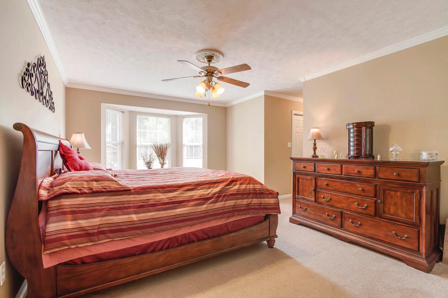 792 Mays Valley Road Harriman, TN 37748 - Photo 16 of 40 16_MaysValleyRoad_792_MasterBedroom01