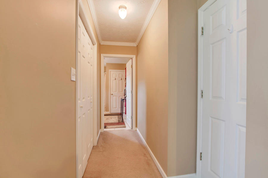 792 Mays Valley Road Harriman, TN 37748 - Photo 19 of 40 19_MaysValleyRoad_792_MasterHall