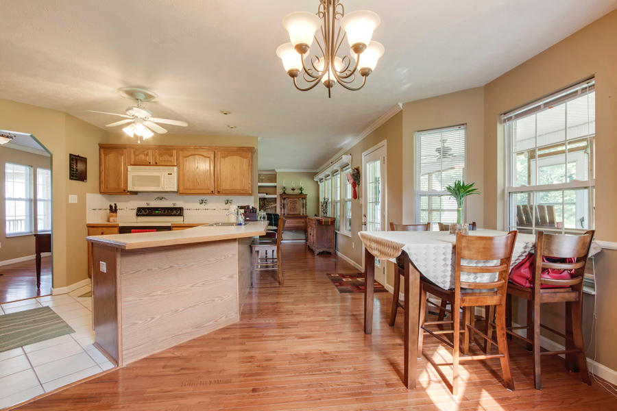 792 Mays Valley Road Harriman, TN 37748 - Photo 8 of 40 08_MaysValleyRoad_792_Breakfast01