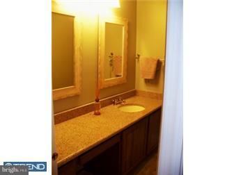205 Acorn Lane Lansdale, PA 19446 - Photo 10 of 12 Gallery Image 10