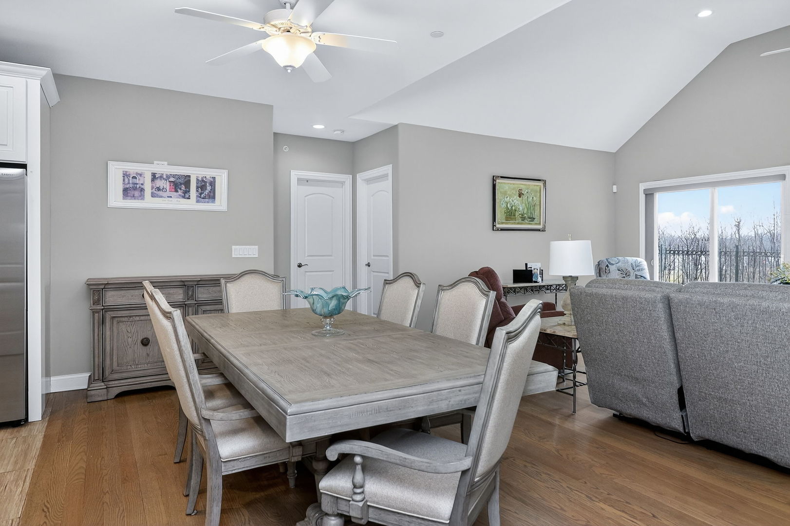 669 Byron Avenue Addison, IL 60101 - Photo 9 of 30