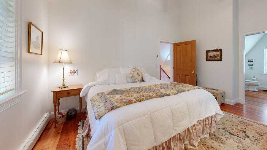 29 Boulder Hill Road Tenants Harbor, ME 04860 - Photo 70 of 90 2nd Floor Bedroom Suite # 3