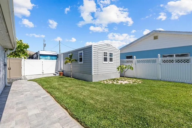 $999,000 | 4387 6th Isle Drive, Hernando Beach, FL 34607