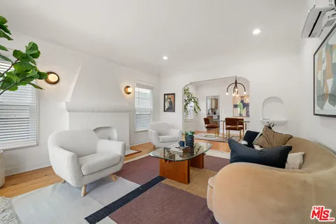 $620,000 | 2818 Hillcrest Drive, Los Angeles, CA 90016