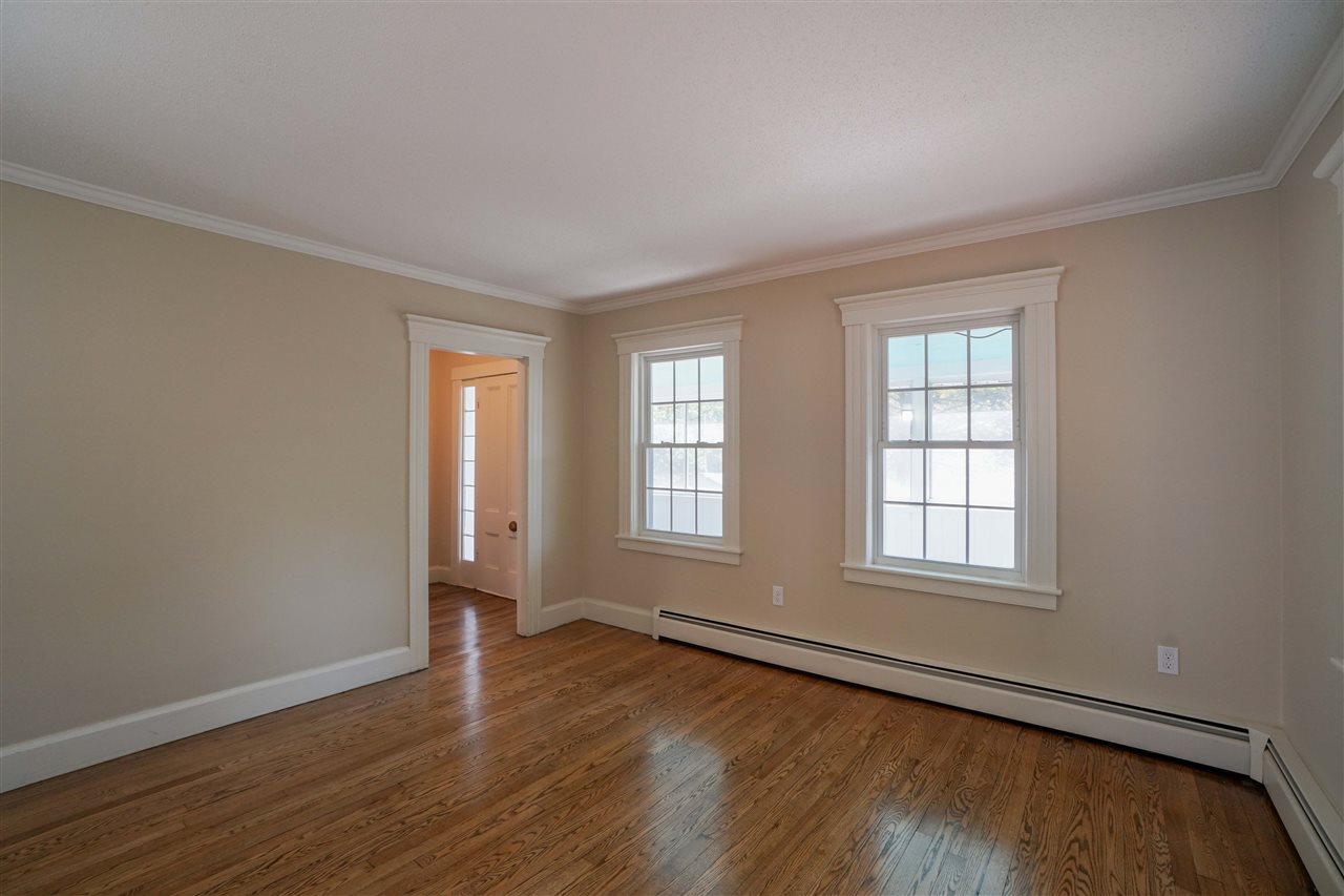 68 Lowell Road Windham, NH 03087 - Photo 12 of 34