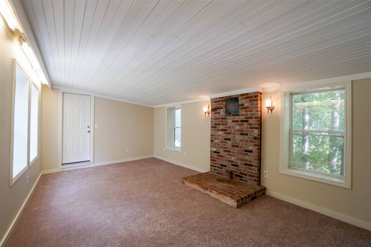 68 Lowell Road Windham, NH 03087 - Photo 16 of 34