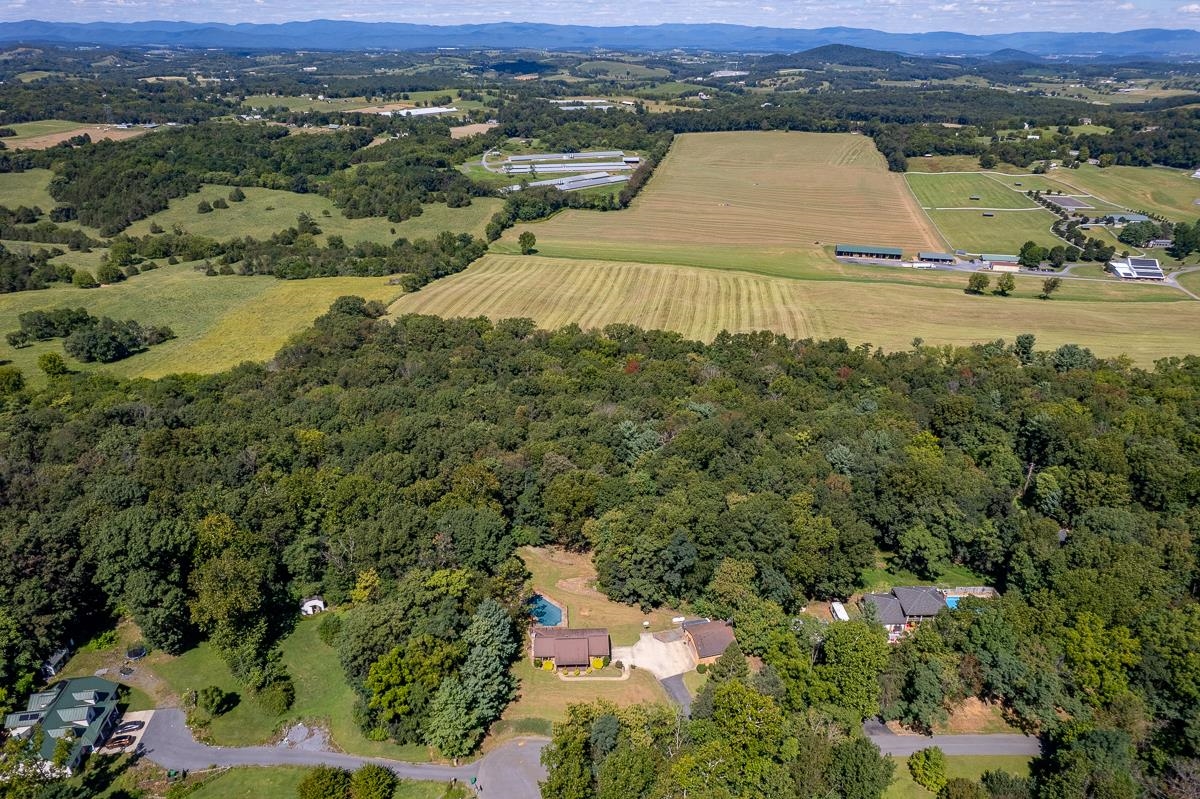 173 Ridgetop Drive Weyers Cave, VA 24486 - Photo 72 of 75 Gallery Image 72