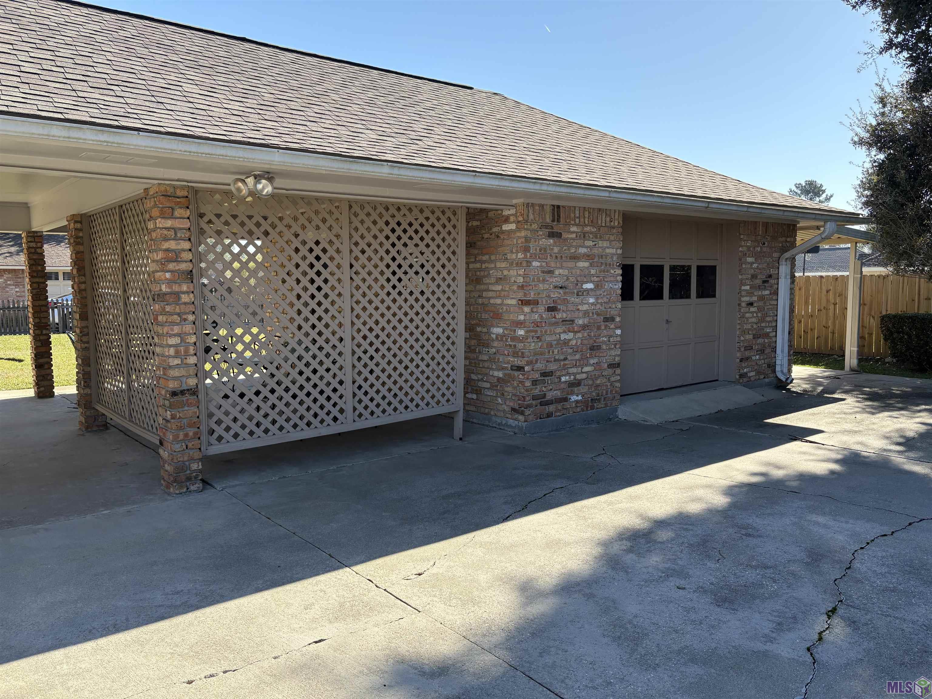 12206 Mallory Avenue Baton Rouge, LA 70816 - Photo 5 of 28