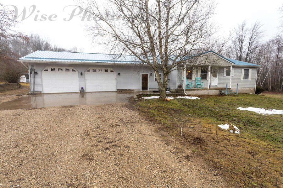 6988 East 16 Mile Road Reed City, MI 49677 - Photo 2 of 48 Veersma IMG_8929