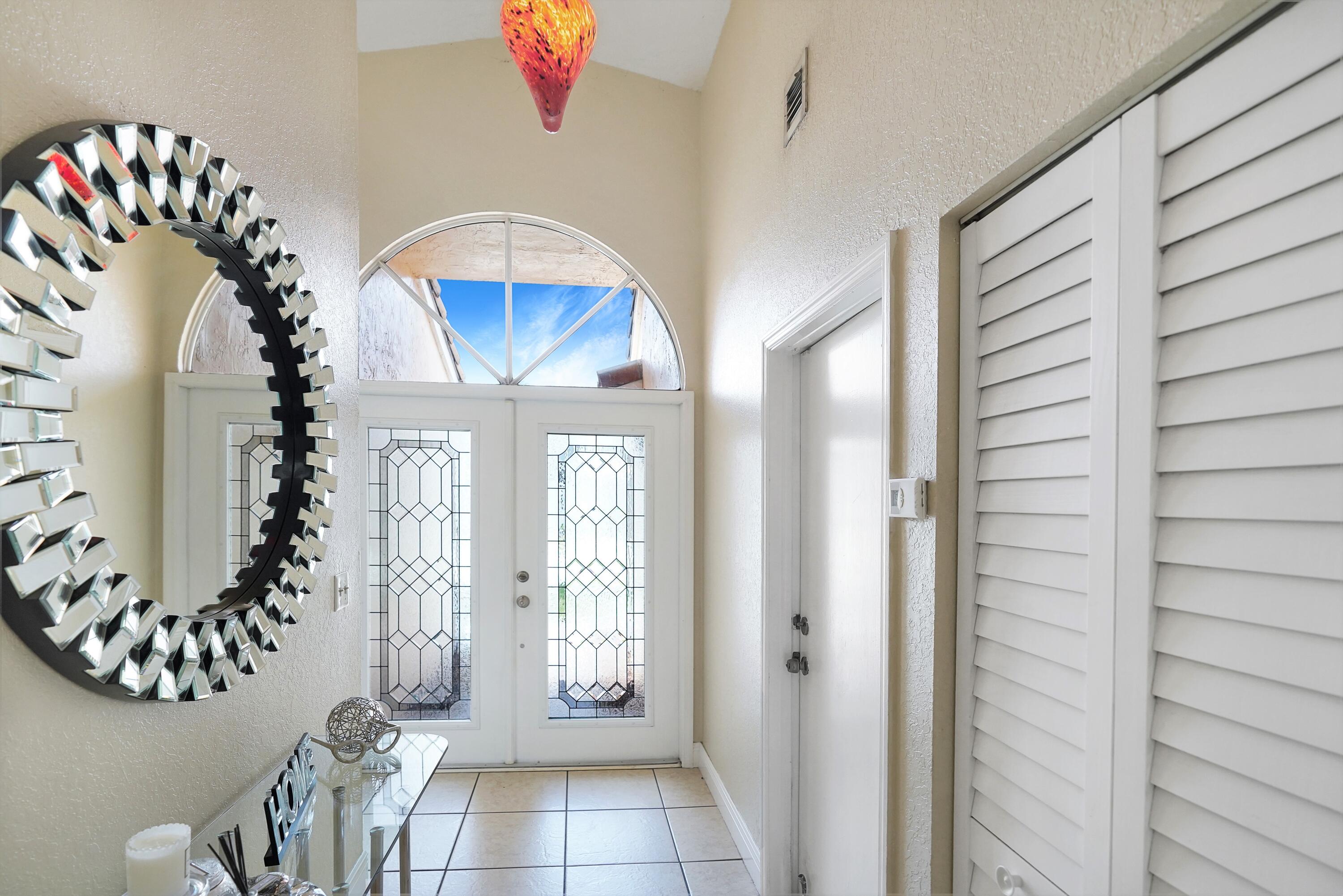 14001 Oak Ridge Drive Davie, FL 33325 - Photo 16 of 41 a view of entryway with livingroom