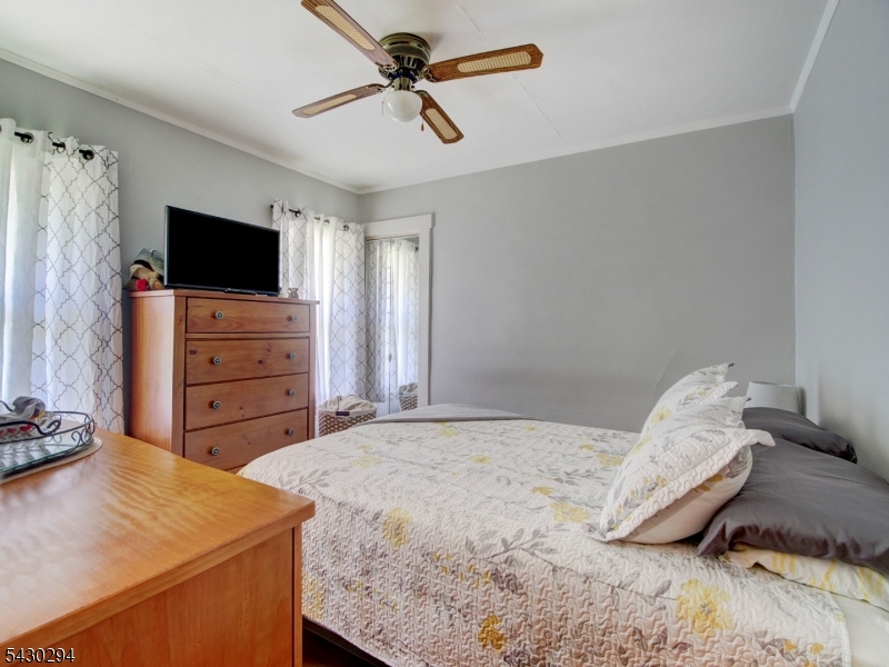 101 Lower Road Linden, NJ 07036 - Photo 12 of 19