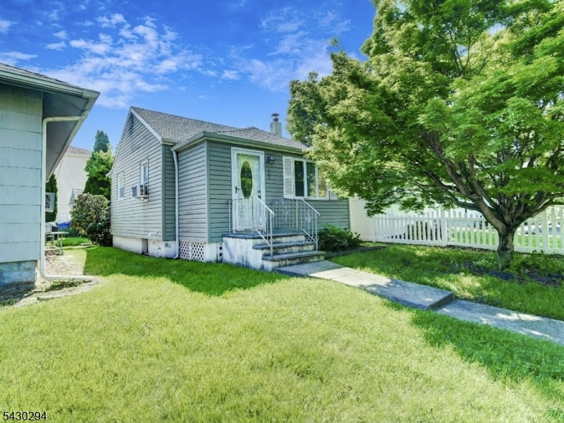 101 Lower Road Linden, NJ 07036 - Photo 4 of 19