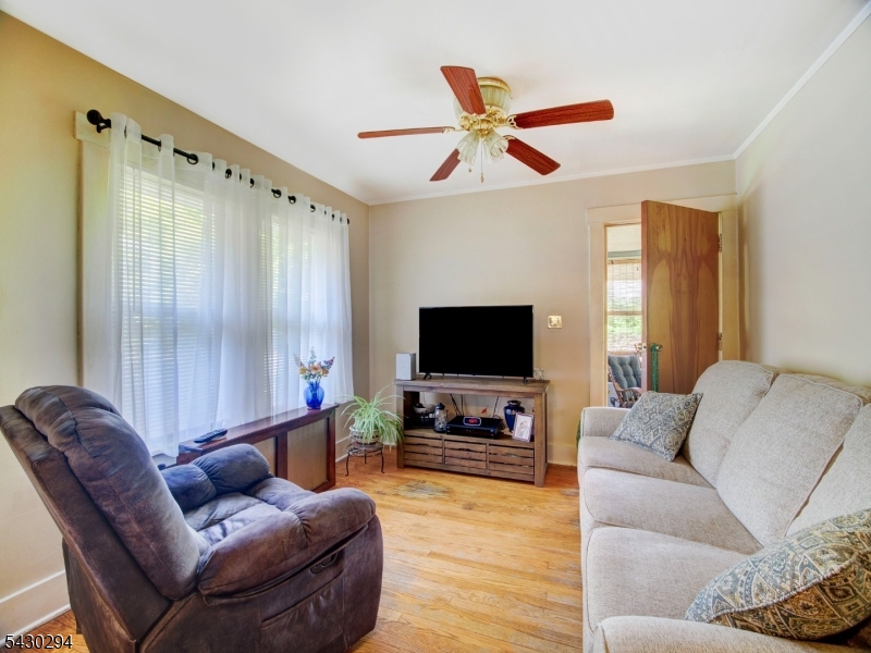 101 Lower Road Linden, NJ 07036 - Photo 8 of 19