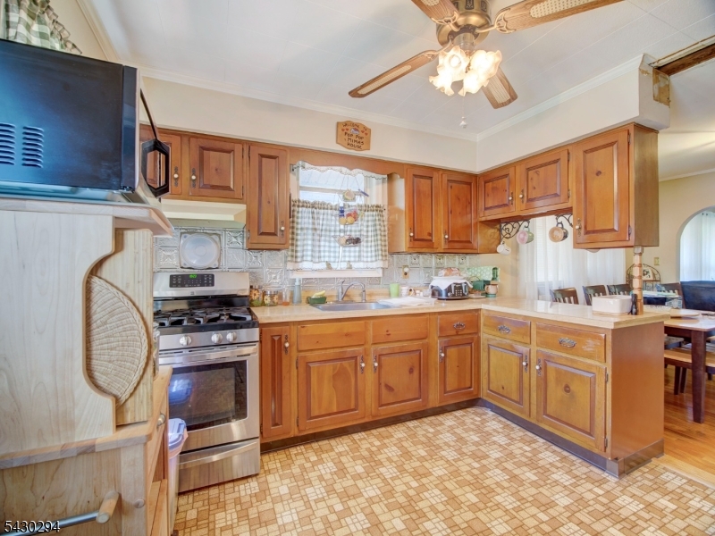 101 Lower Road Linden, NJ 07036 - Photo 10 of 19