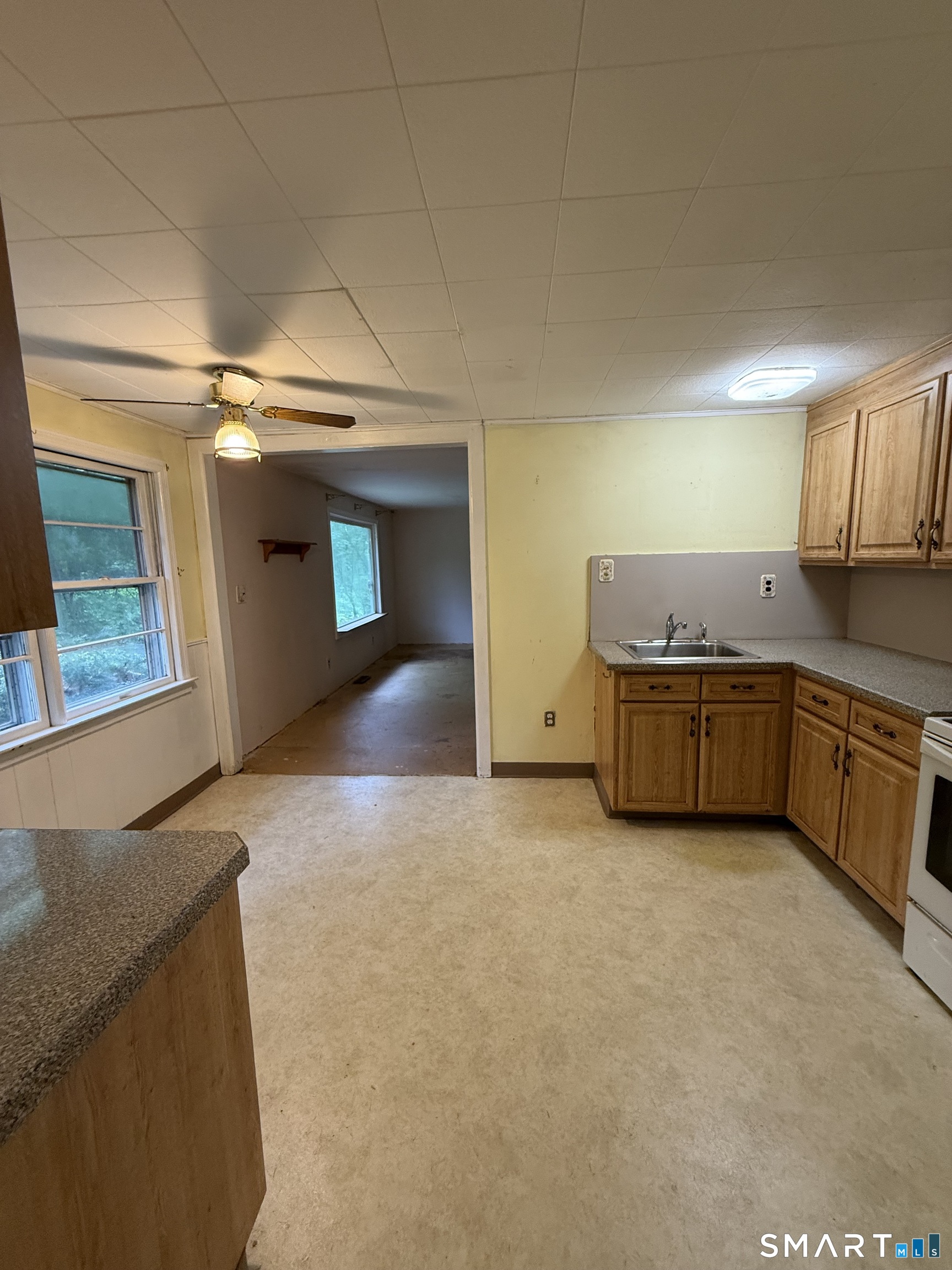 94 Moosup Trail Monroe, CT 06468 - Photo 14 of 37