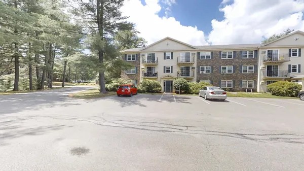 $295,000 | 7 Autumn Leaf Drive, Unit 24, Nashua, NH 03060