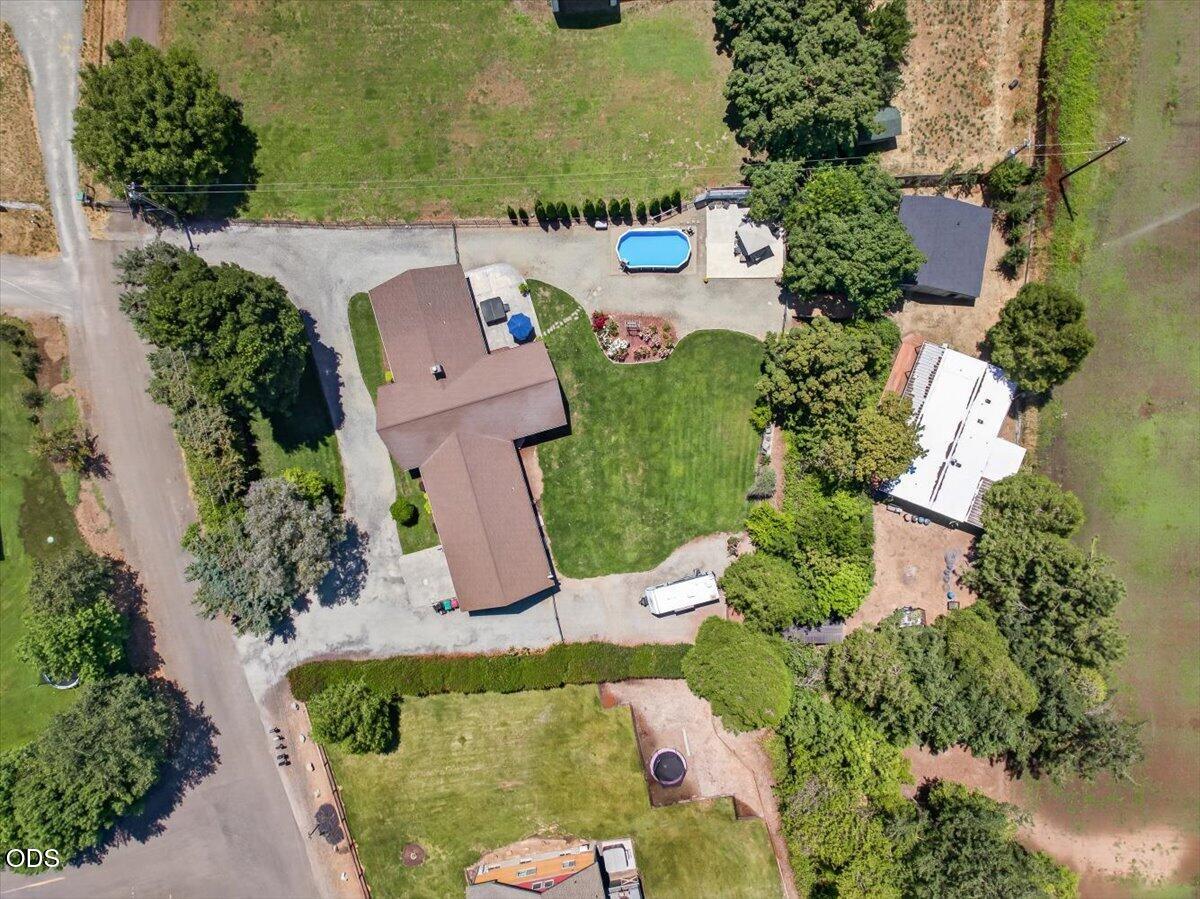 2240 Hull Road Medford, OR 97501 - Photo 43 of 49