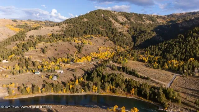 $2,195,000 | 1035 Deer Creek Drive, Jackson, WY 83001