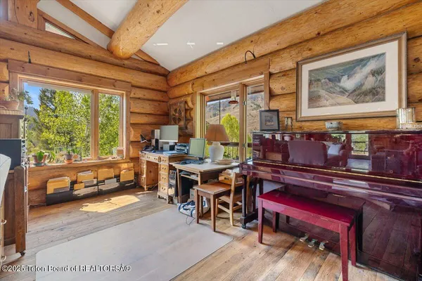 $2,195,000 | 1035 Deer Creek Drive, Jackson, WY 83001