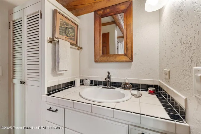 $2,195,000 | 1035 Deer Creek Drive, Jackson, WY 83001