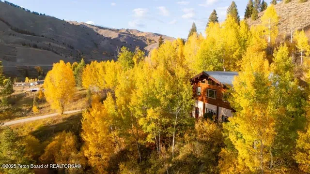 $2,195,000 | 1035 Deer Creek Drive, Jackson, WY 83001