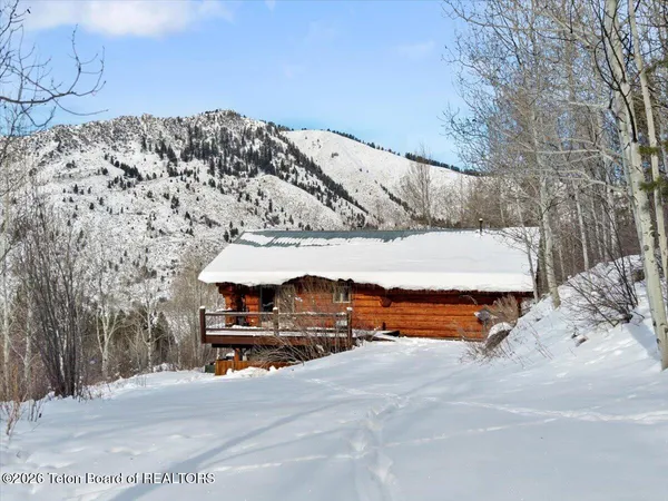 $2,195,000 | 1035 Deer Creek Drive, Jackson, WY 83001