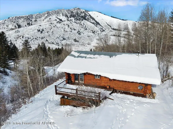 $2,195,000 | 1035 Deer Creek Drive, Jackson, WY 83001