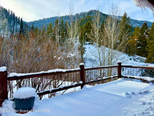 $2,195,000 | 1035 Deer Creek Drive, Jackson, WY 83001