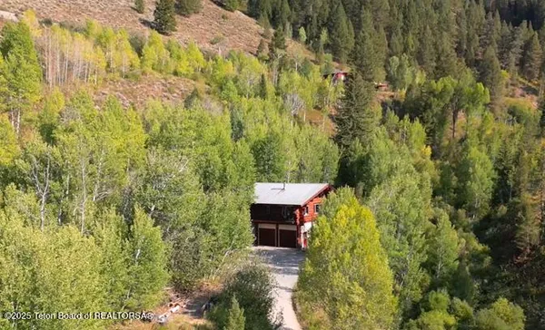 $2,195,000 | 1035 Deer Creek Drive, Jackson, WY 83001