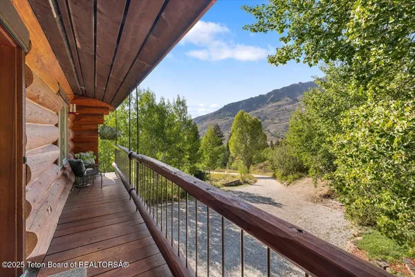 $2,195,000 | 1035 Deer Creek Drive, Jackson, WY 83001