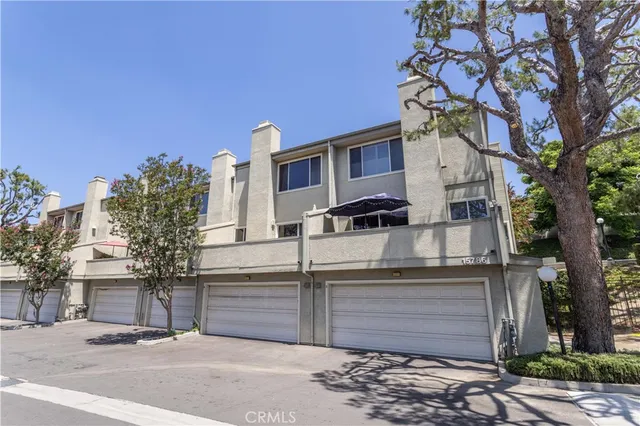 a house view with a outdoor space