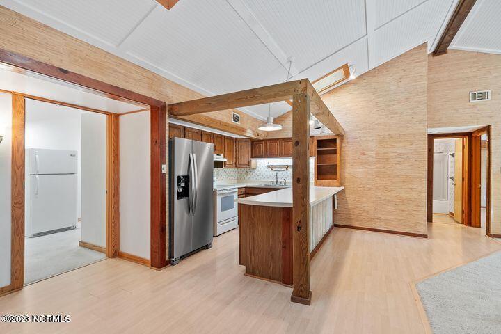409 Friendly Road Morehead City, NC 28557 - Photo 20 of 40 Kitchen