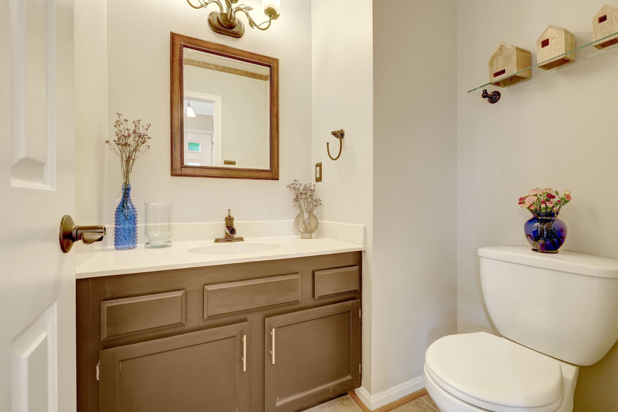 11992 Sentinel Point Court Reston, VA 20191 - Photo 11 of 49 Half bath on main level