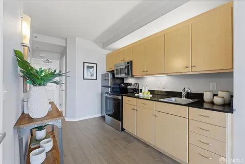 $619,000 | 140 South Van Ness Avenue, Unit 417, San Francisco, CA 94103