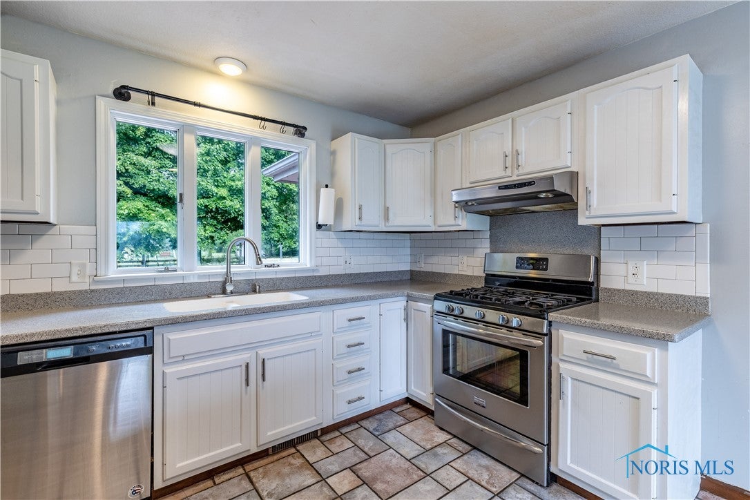 30431 Lemoyne Road Walbridge, OH 43465 - Photo 16 of 50 Gallery Image 16