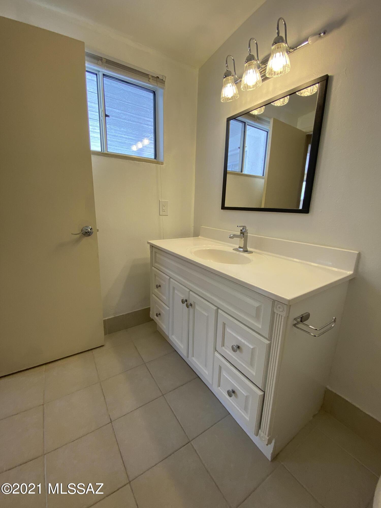 1751 East Orange Grove Road Tucson, AZ 85718 - Photo 30 of 40