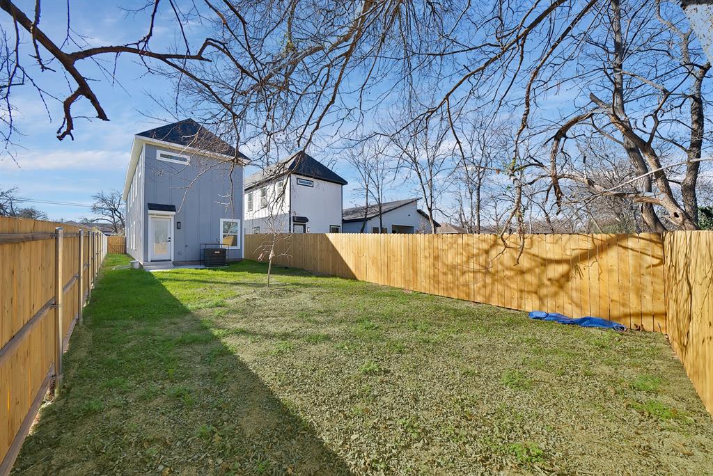 4228 Aztec Drive Dallas, TX 75216 - Photo 32 of 35