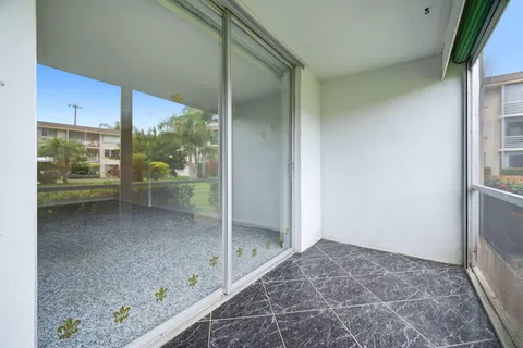 $170,000 | 4500 North Federal Highway, Unit 125C, Lighthouse Point, FL 33064