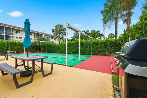 $170,000 | 4500 North Federal Highway, Unit 125C, Lighthouse Point, FL 33064