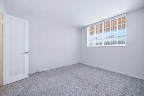 $170,000 | 4500 North Federal Highway, Unit 125C, Lighthouse Point, FL 33064