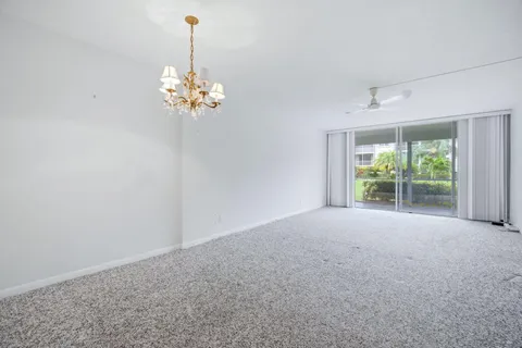 $170,000 | 4500 North Federal Highway, Unit 125C, Lighthouse Point, FL 33064