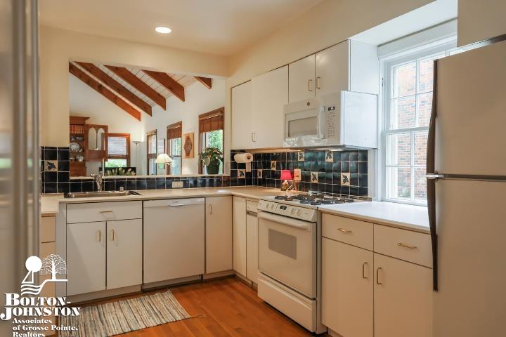 869 Whittier Road Grosse Pointe Park, MI 48230 - Photo 15 of 60