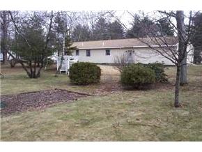 4 Logan Road Nashua, NH 03063 - Photo 4 of 5
