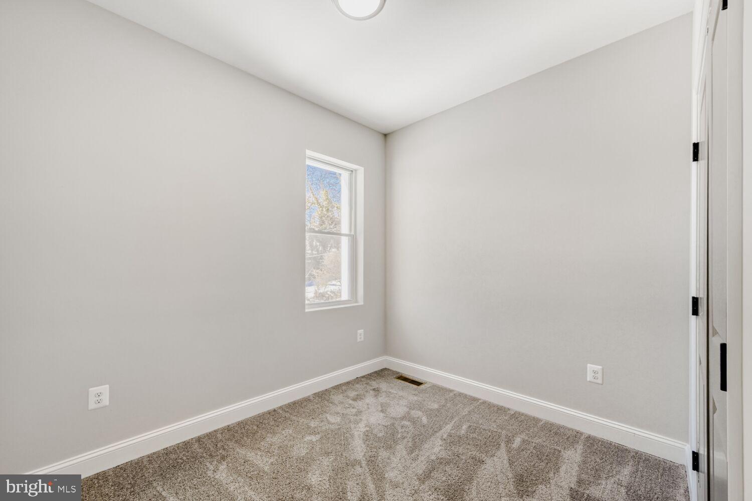 620 North Hilton Street Baltimore, MD 21229 - Photo 13 of 22