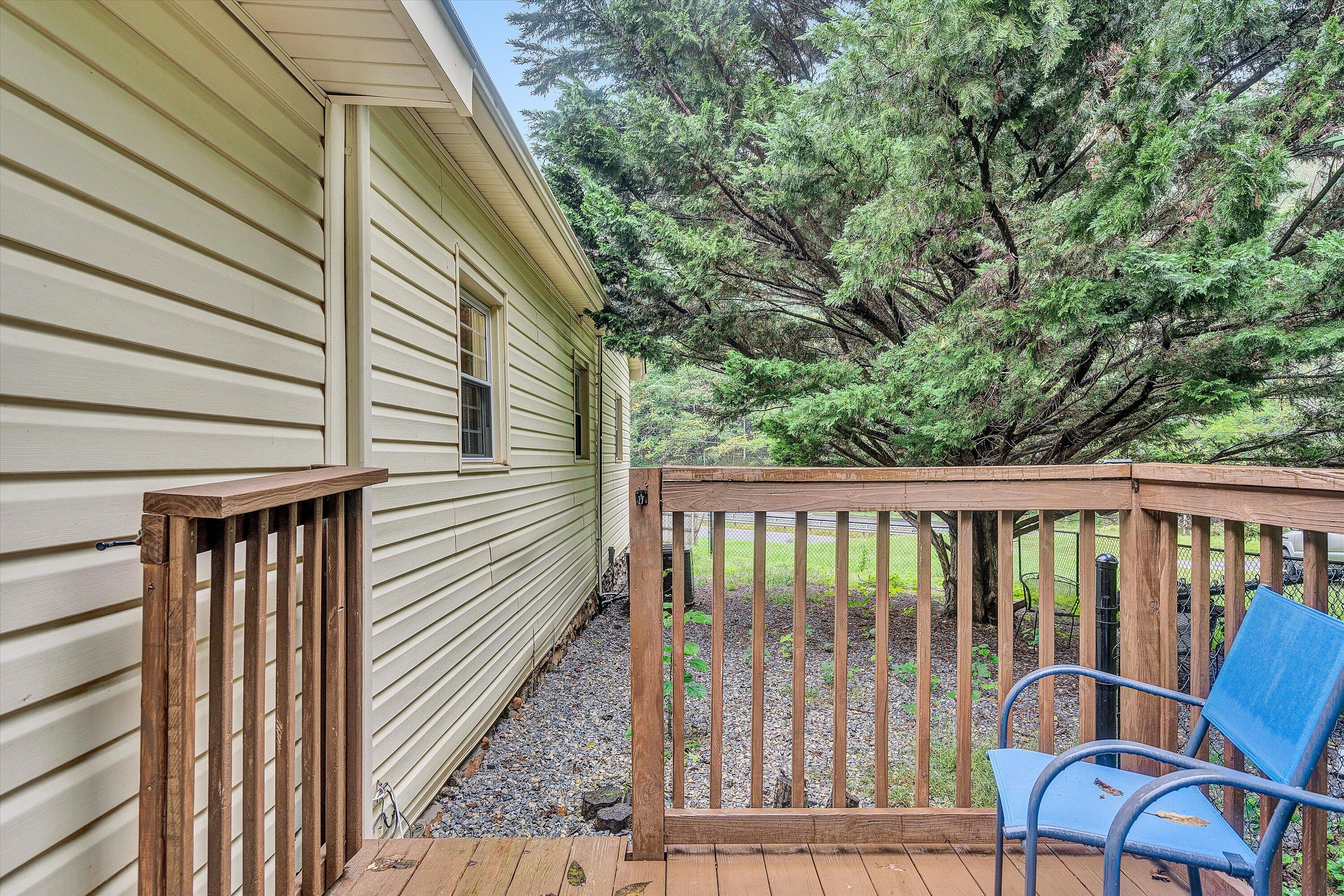 7528 Webb Road Boones Mill, VA 24065 - Photo 14 of 16 14-DSC05554