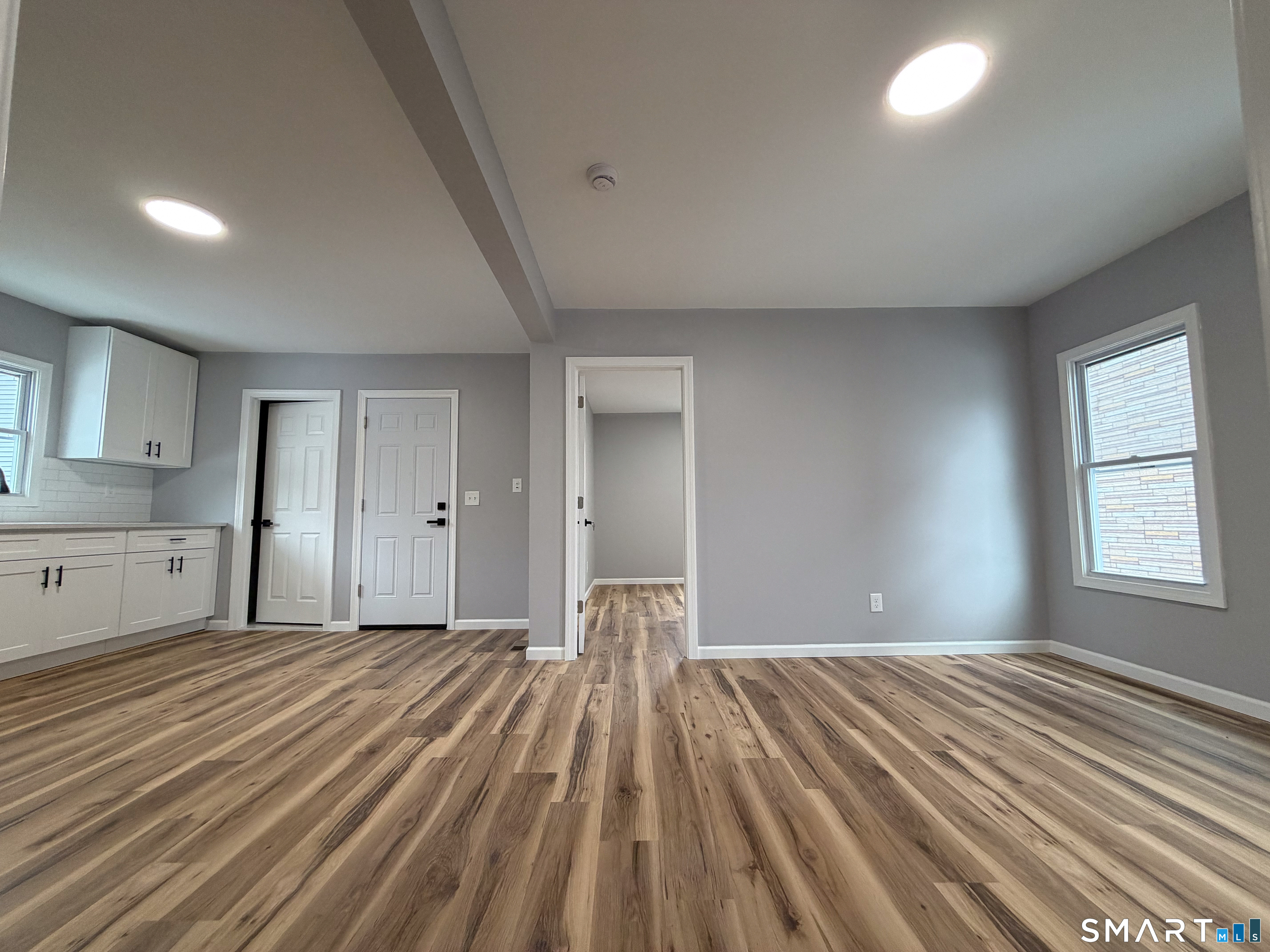 228 Holly Street Bridgeport, CT 06607 - Photo 11 of 25