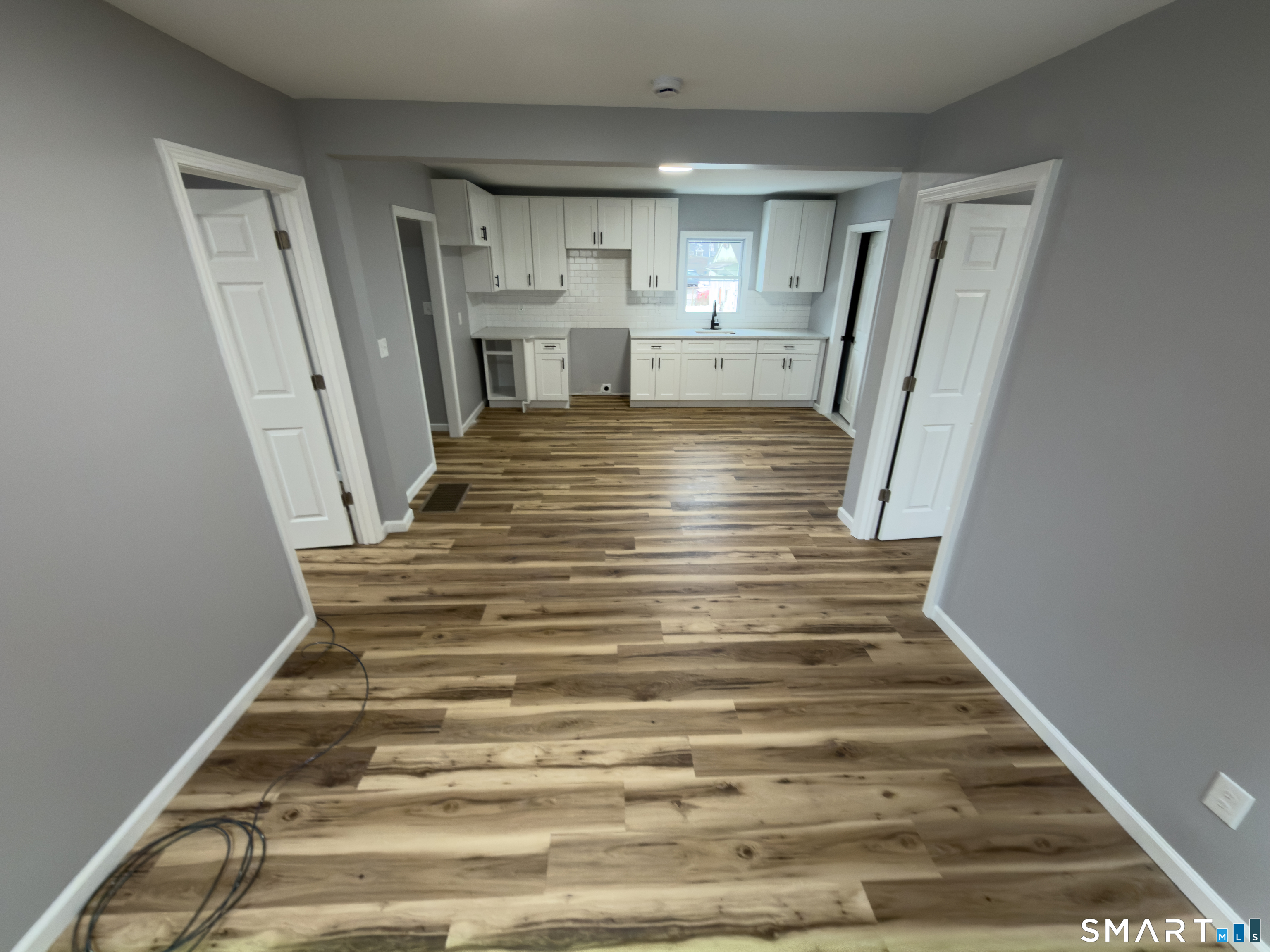 228 Holly Street Bridgeport, CT 06607 - Photo 4 of 25