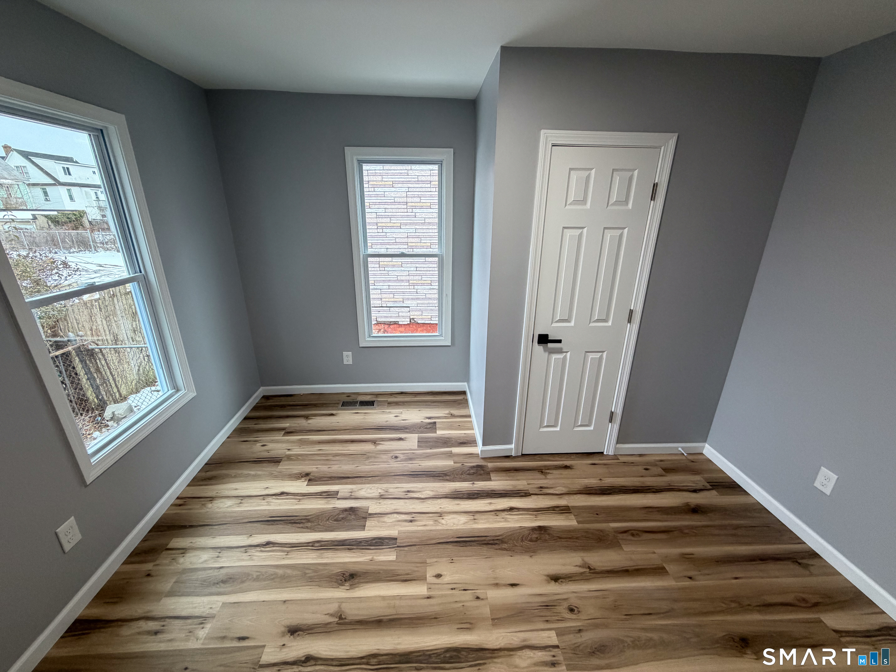 228 Holly Street Bridgeport, CT 06607 - Photo 8 of 25