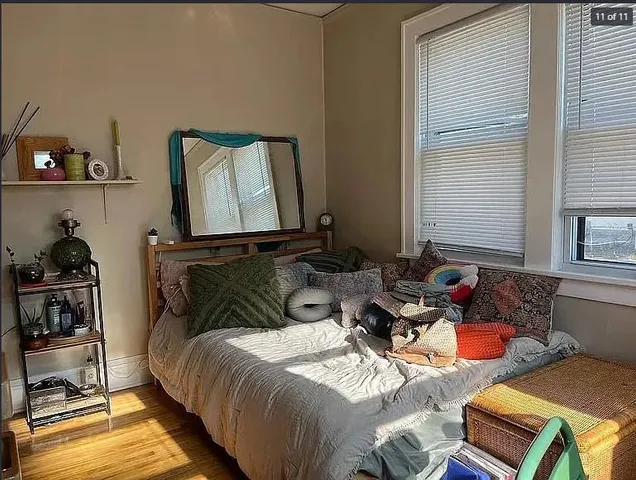 $820,000 | 2500 Como Avenue Southeast, Minneapolis, MN 55414