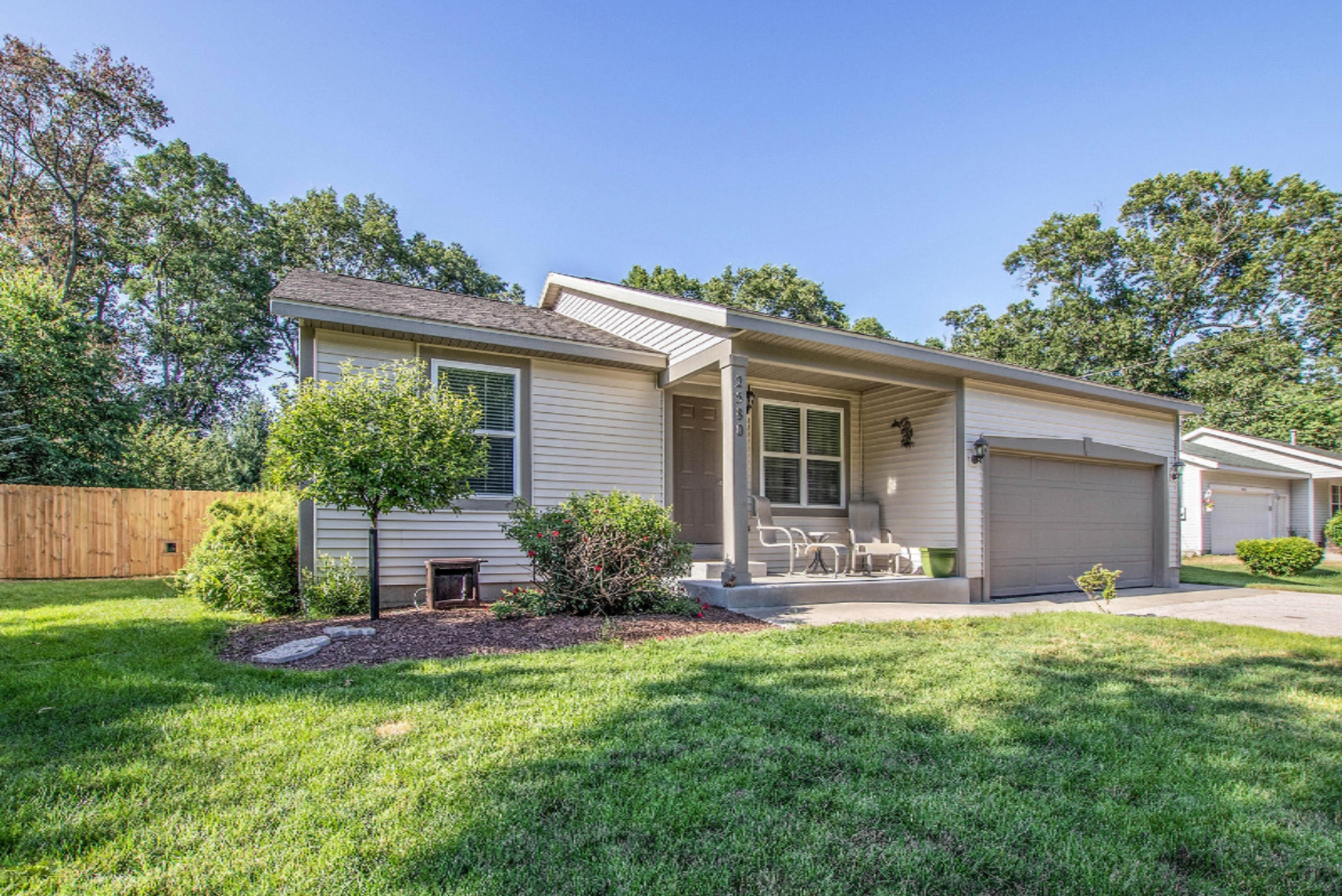 2580 Becker Road Muskegon, MI 49445 - Photo 1 of 37 Front